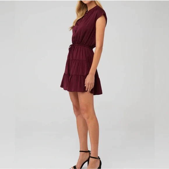Rebecca Minkoff Ollie Tiered Mini Dress Sz Medium Burgundy Red Cap Sleeve Button - Picture 2 of 6